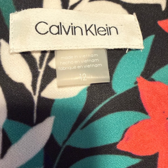 Calvin Klein women’s floral dress - Picture 3 of 3